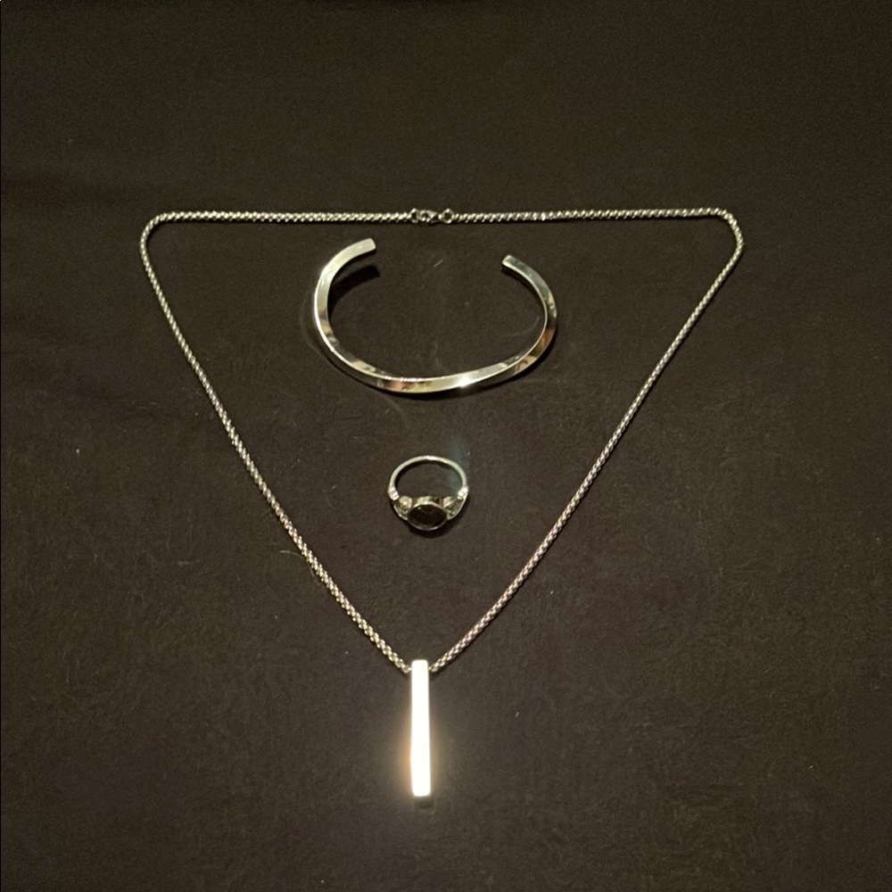 Elegant Silver Jewelry Set